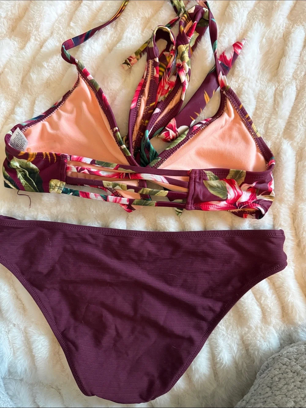 BUNDLE SIZE M  Women’s Bikini Tops sets